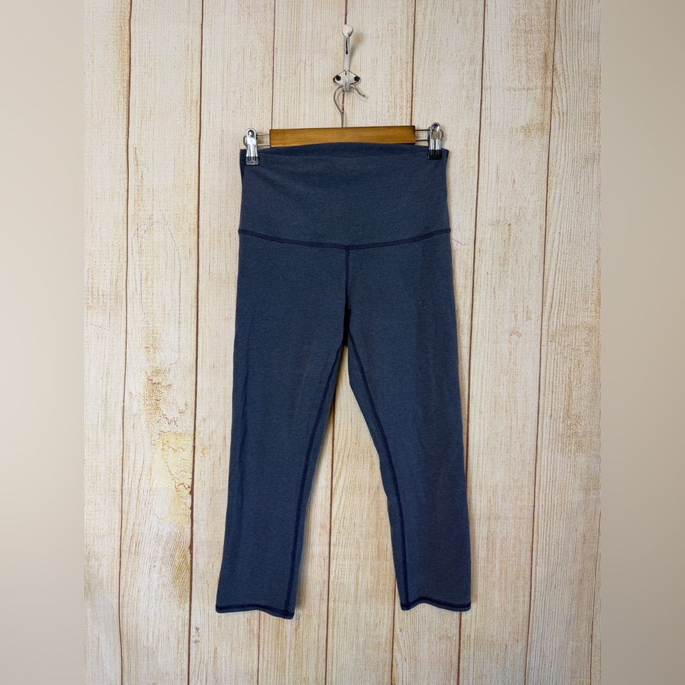 Lululemon High Rise Crop Leggings Size 6 Navy Blue